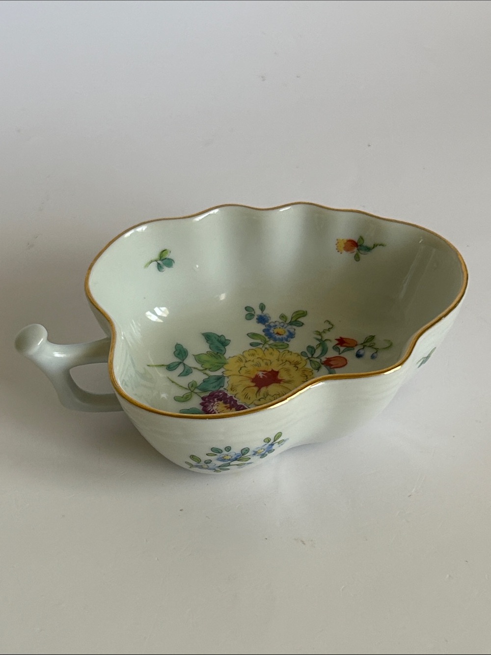 Vintage Takahashi San Francisco Decorative Porcelain Leaf Shape dish